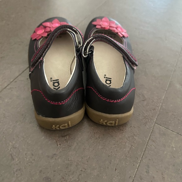 See Kai Run Mary Janes - Toddler size 11 - Picture 4 of 7